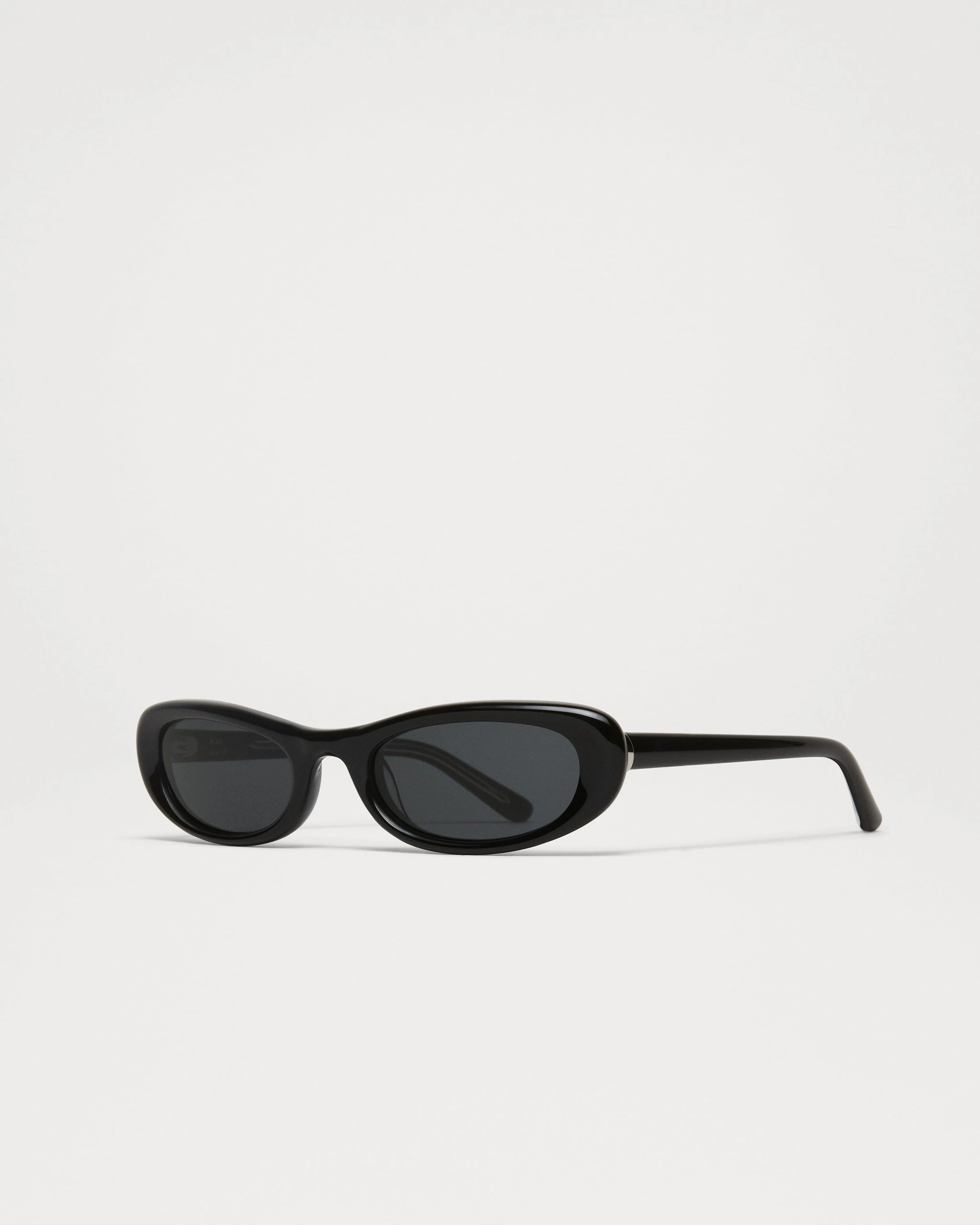 Bow Black