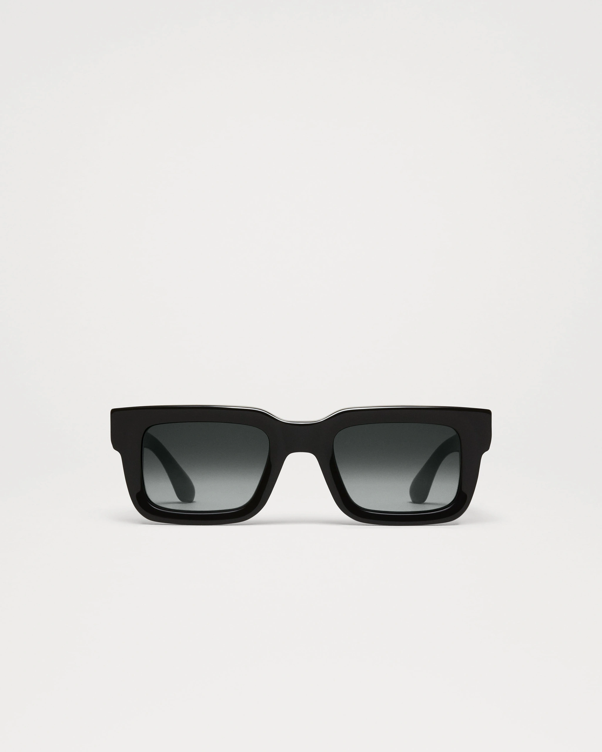 05 Gradient Black