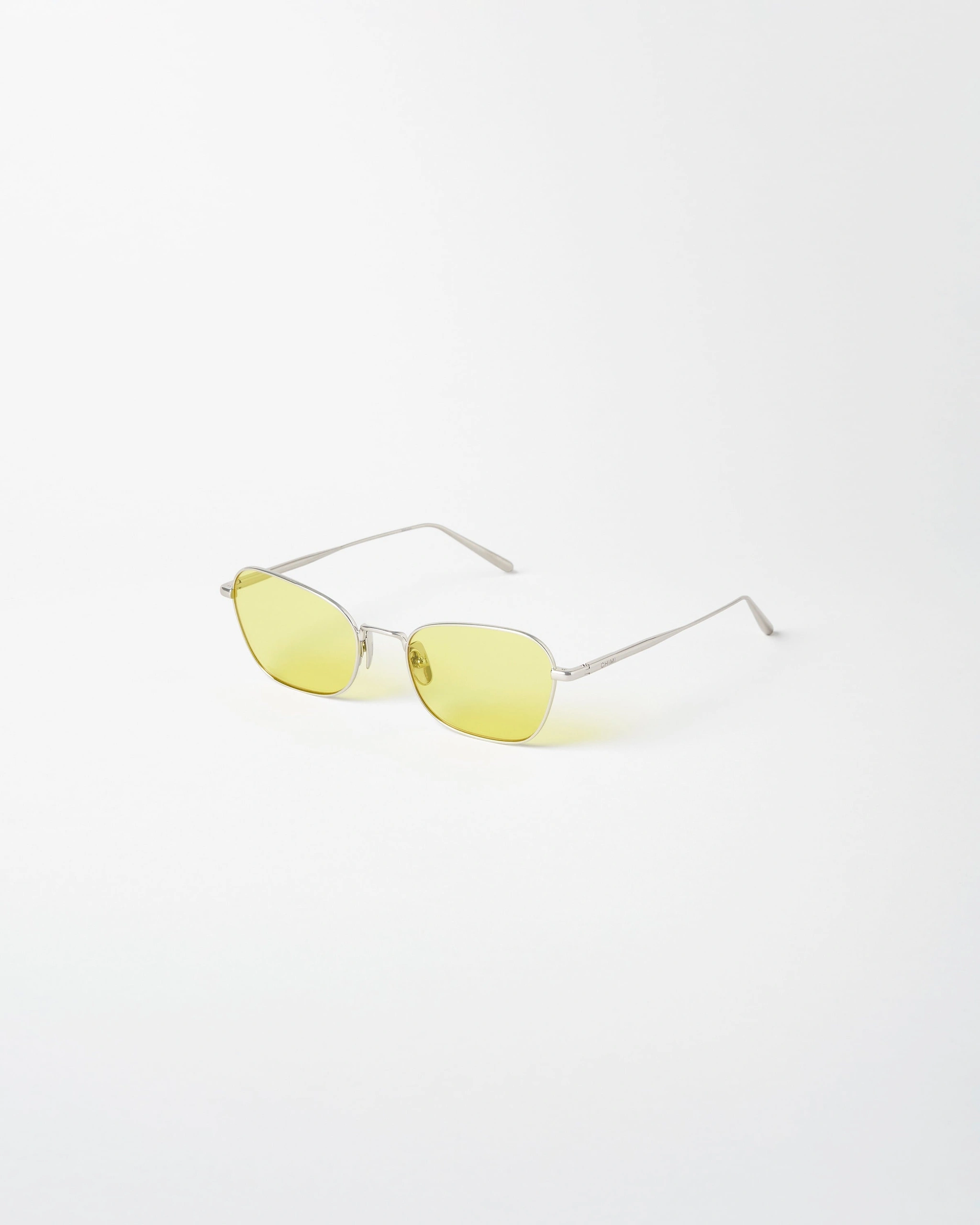 Lynx Lemon Yellow
