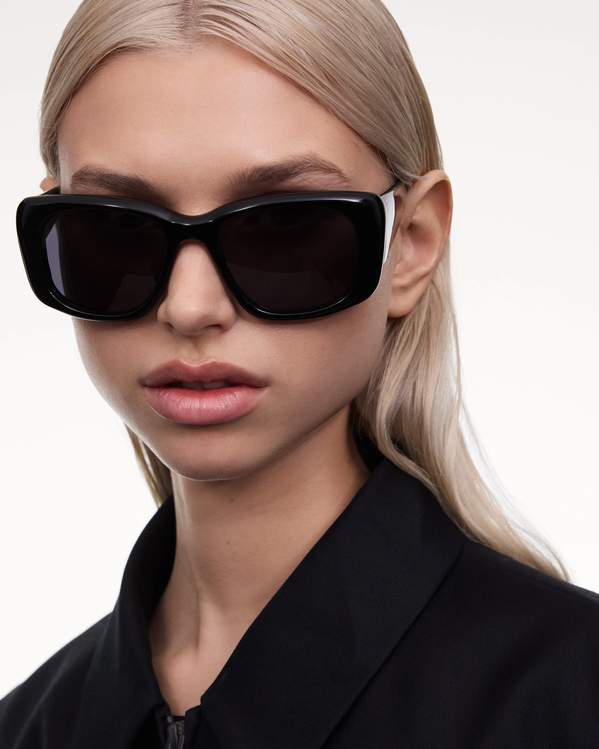 X15 Black
